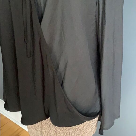 Silence+Noise black/gray color block wrap tie top - Picture 3 of 7